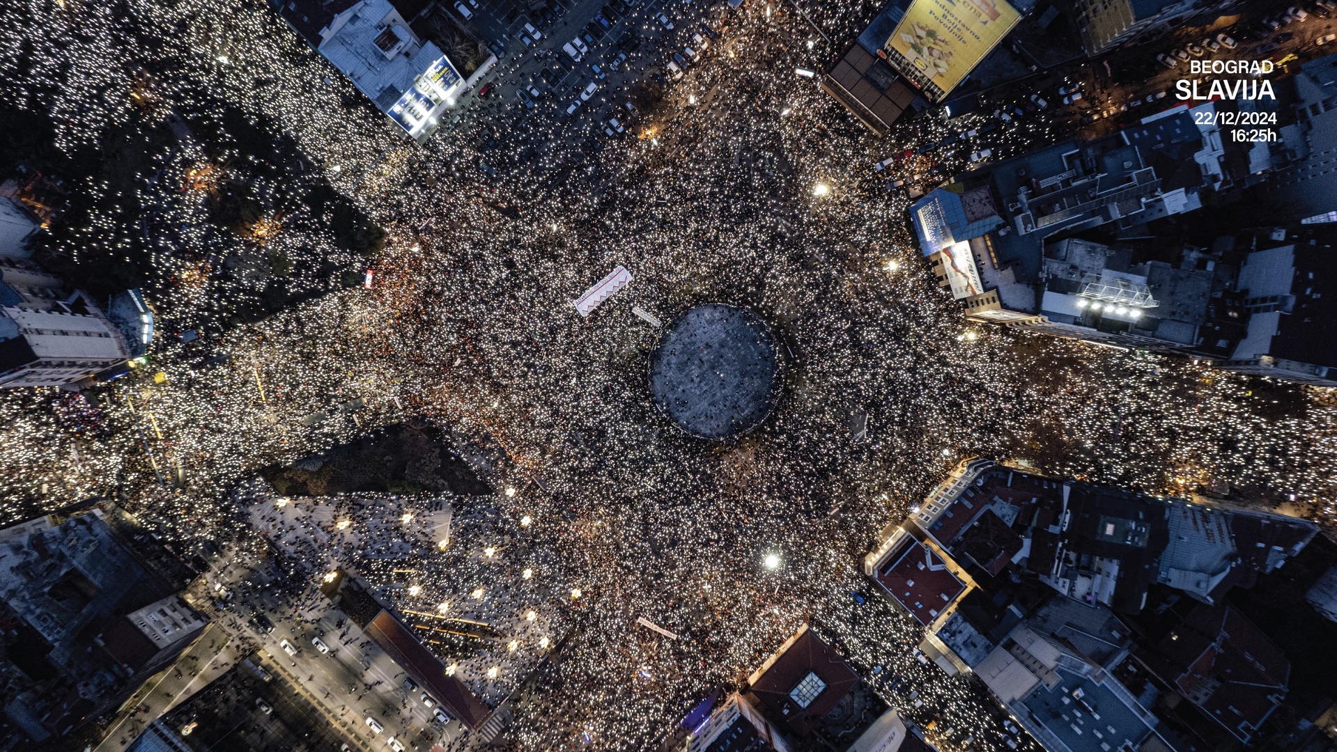 Na demonstracijama protiv Vučića bilo najmanje 60.000 ljudi - slika 4