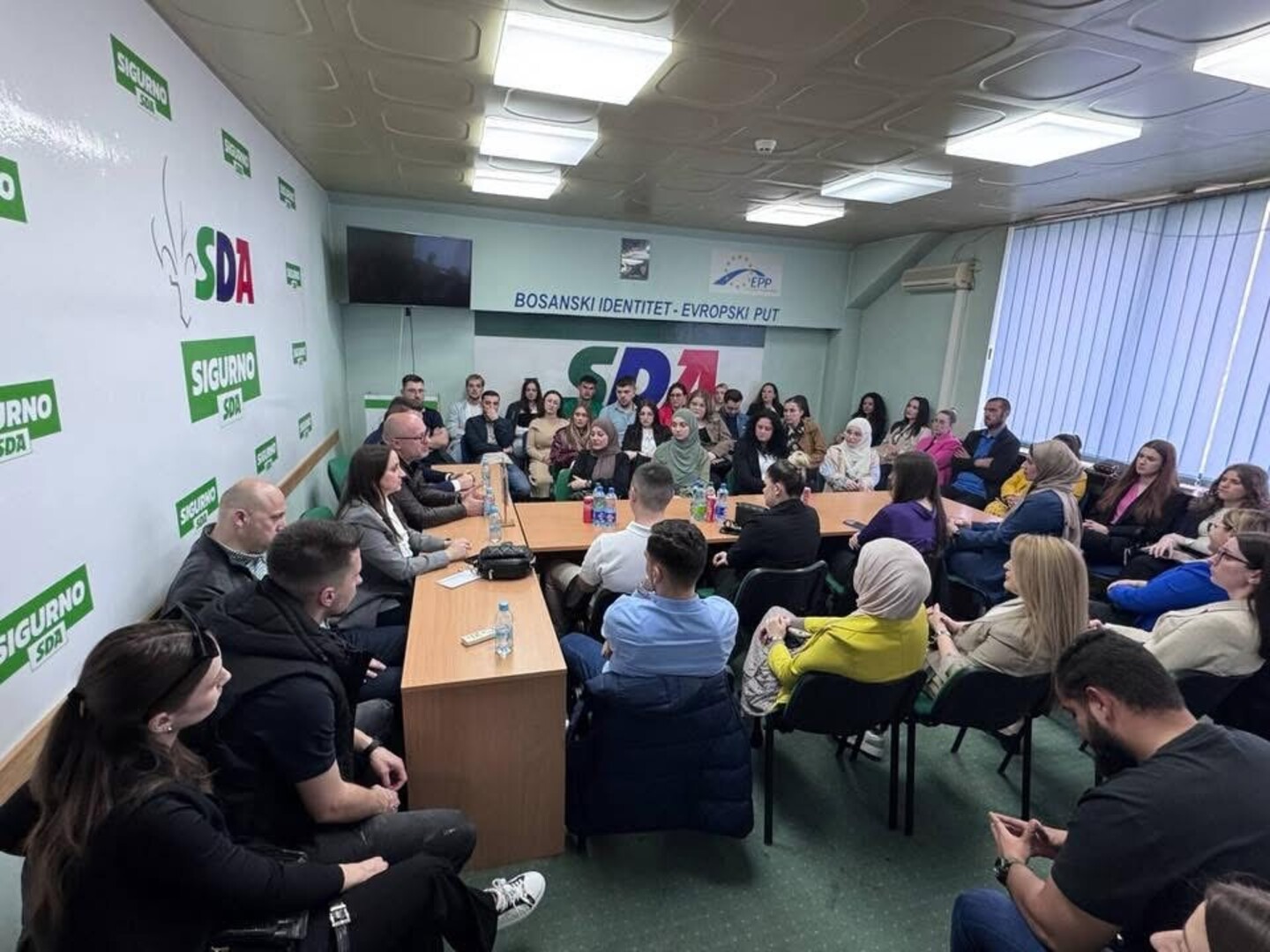 Više od 30 mladih prostupilo SDA Cazin - slika 4