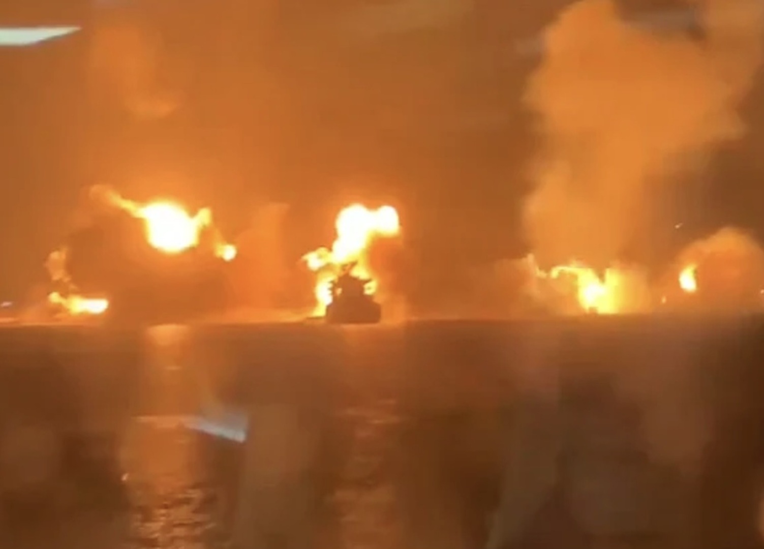 Turski mornari objavili snimak američkog bombardovanja Huta - slika 1