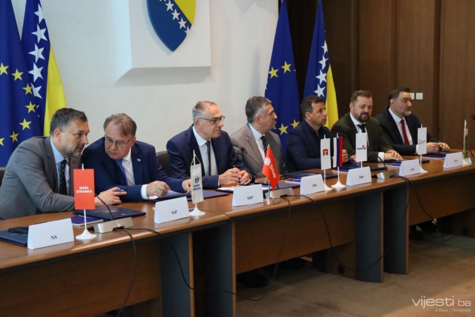 Trojke i slova: Besmisleni koalicijski sporazum nove “parlamentarne trećine” - slika 1