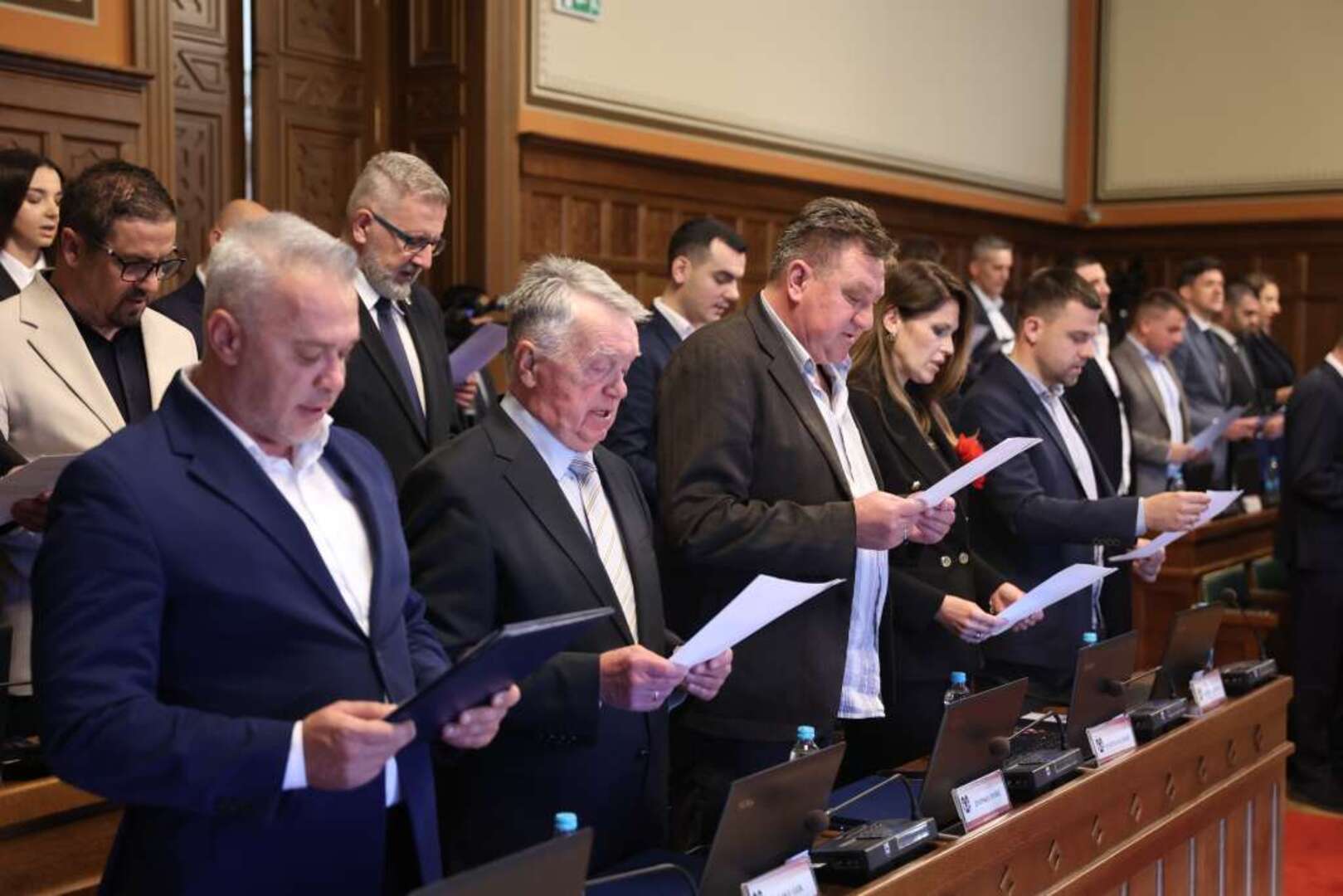 Pukla opet tikva: Sarajevo nema gradonačelnika. Svađa u Trojki! - slika 1