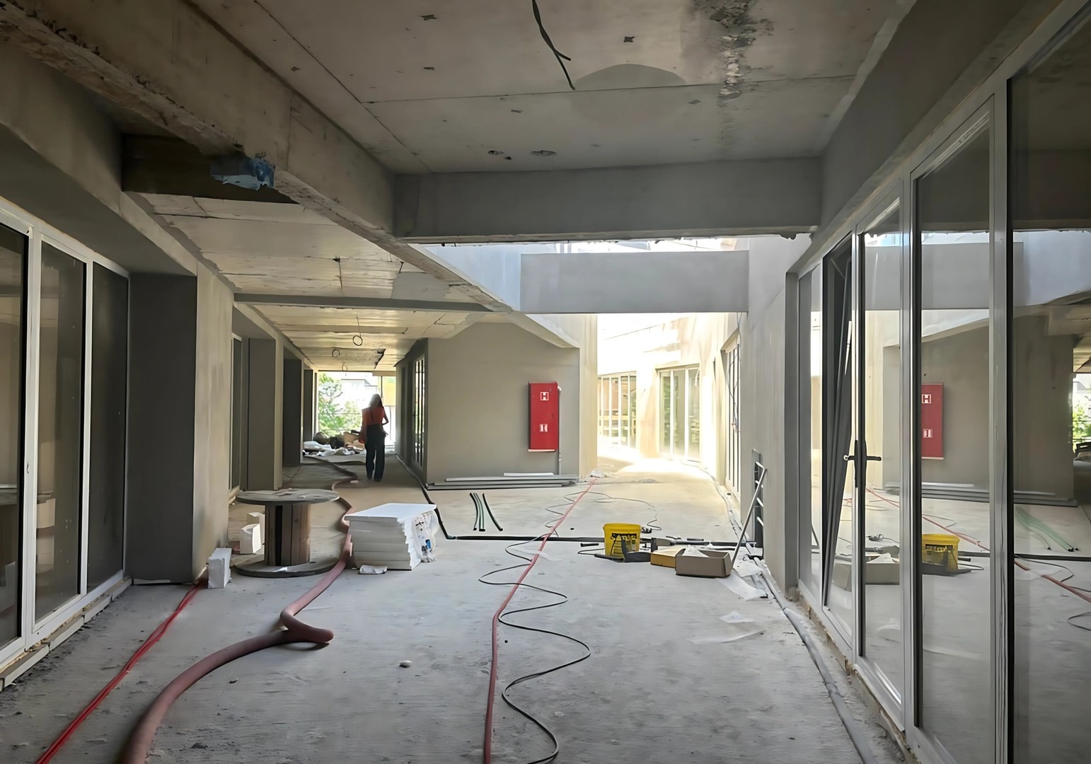 Poslovni prostori i garaže u centru Ilijaša: Posljednja prilika za kupovinu! - slika 5