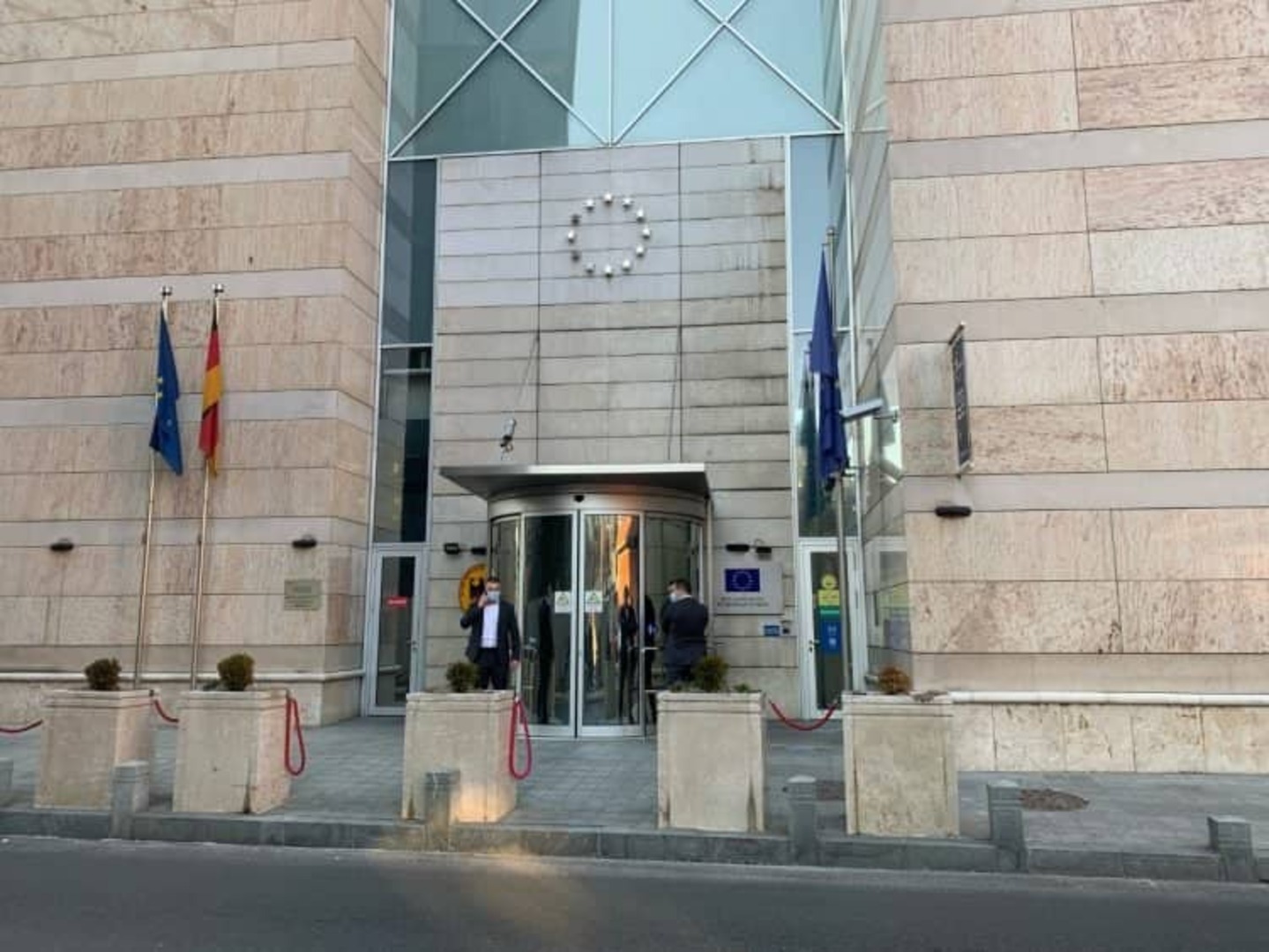 EU: Drago nam je zbog odluka NSRs - slika 1
