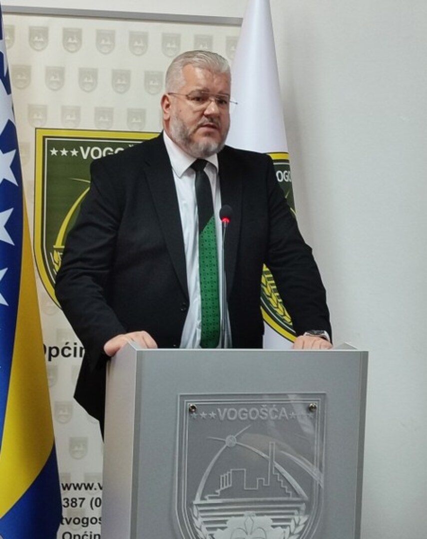 Posebna sjednica OV Vogošća o grijanju. Ljuti vijećnici, ljuti gosti! - slika 3
