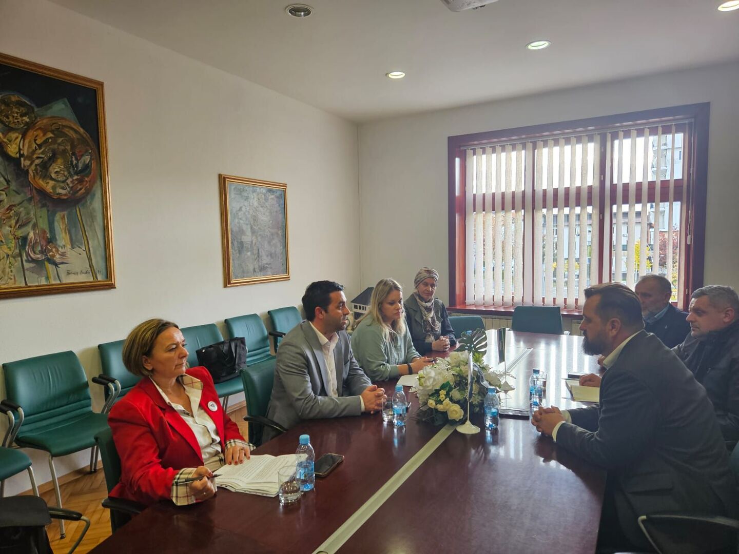 Promovisana knjiga o zločinima nad braniteljkama Armije RBiH u Cazinu - slika 1