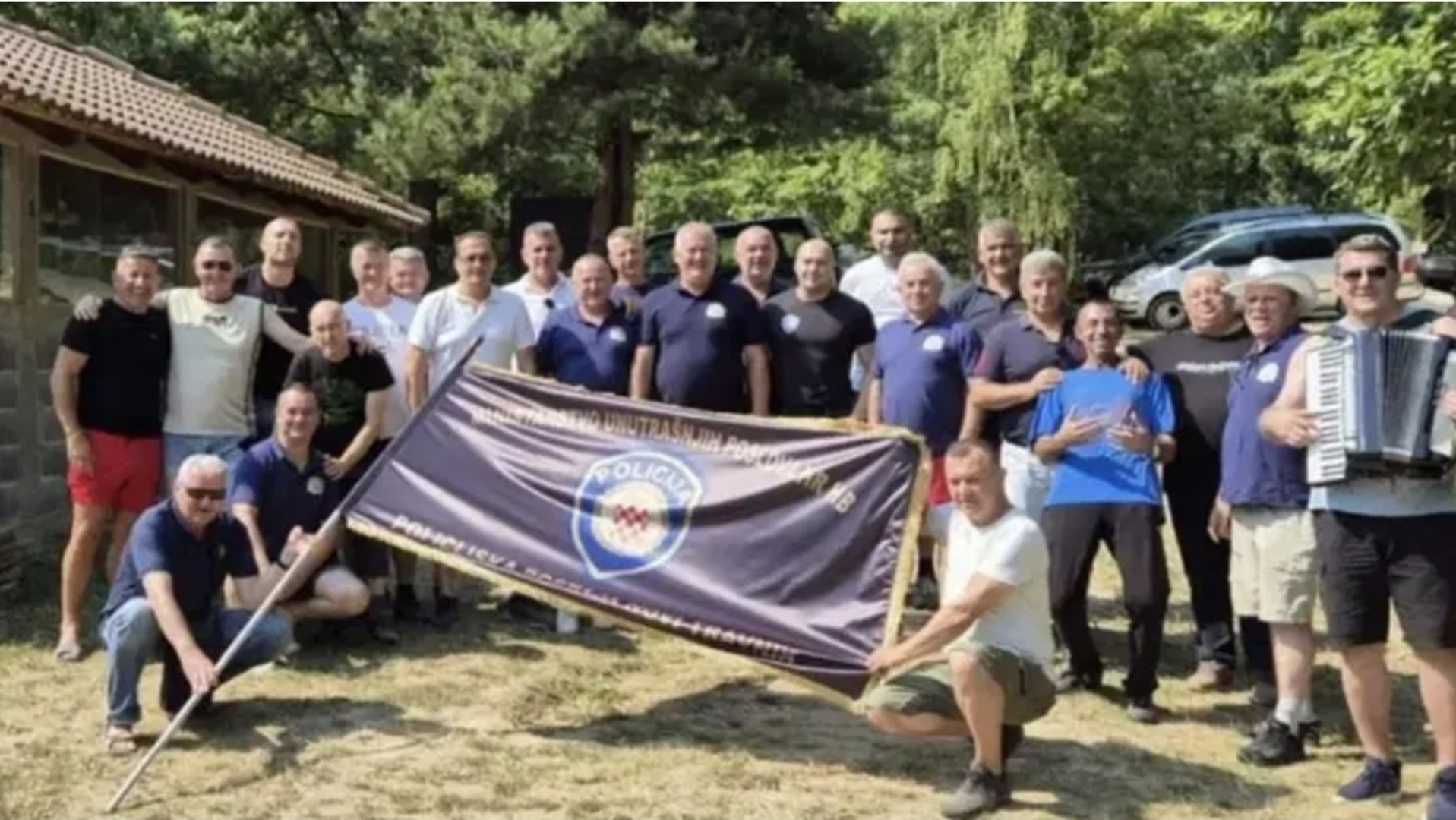 Policajac koji je isticao zastavu MUP-a “Herceg-Bosne” optužen za ozbiljno krivično djelo - slika 1
