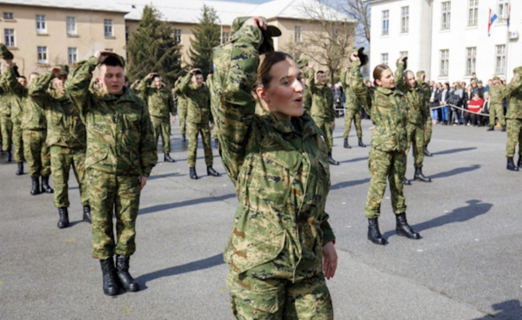 Uveden obavezni vojni rok u Hrvatskoj - slika 1
