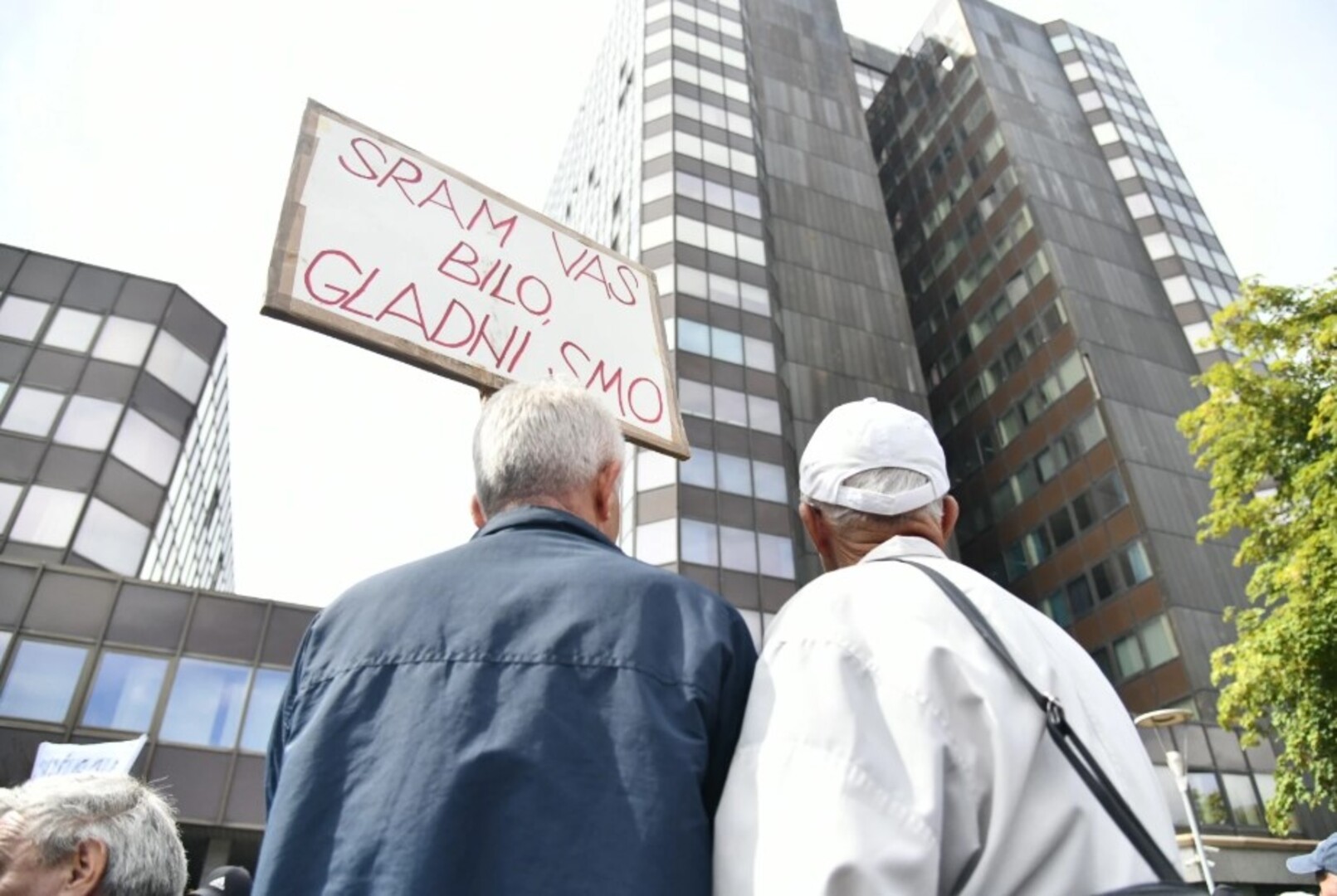 Izmjene Zakona o PIO-u: Efekti izmjena člana 81. koji odvaja "neradnike" od radnika - slika 1