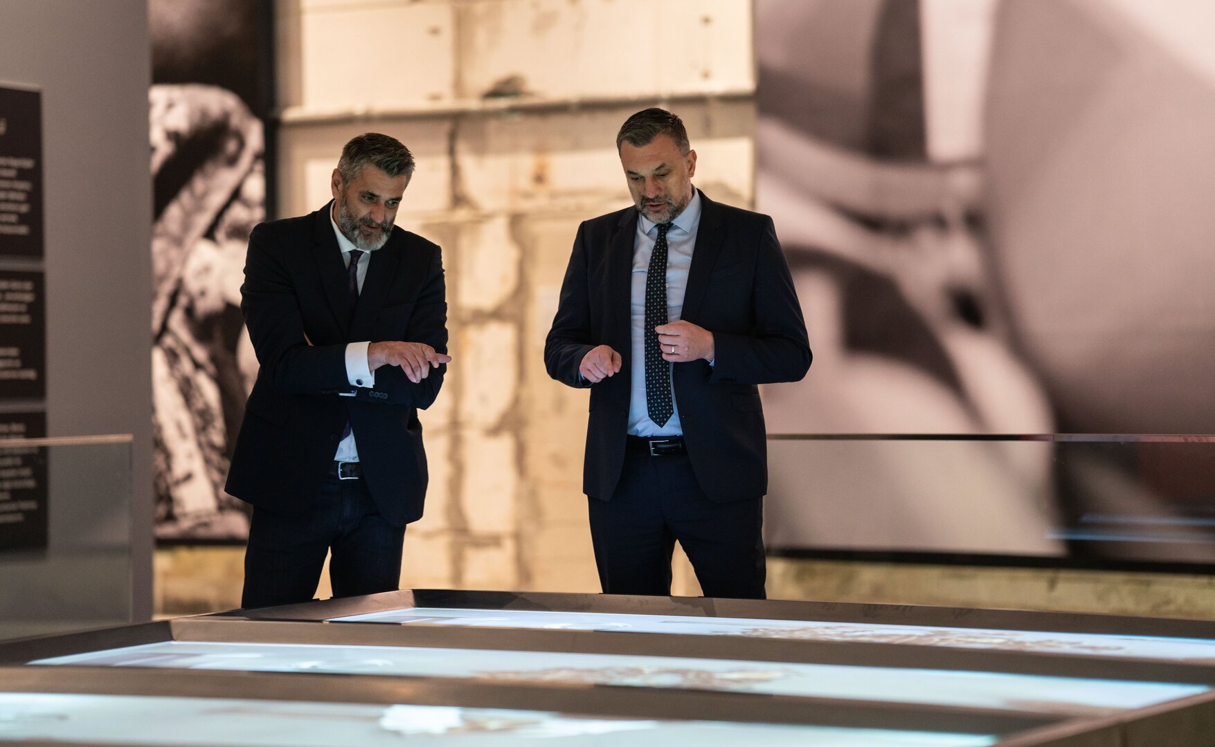 Konaković posjetio Memorijalni centar Srebrenica: Istina o genocidu temelj vanjske politike BiH - slika 1