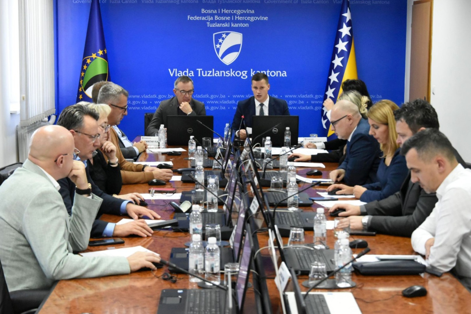 Vlada TK smijenila šefa antikorupcionog tima nakon njegovog hapšenja - slika 1