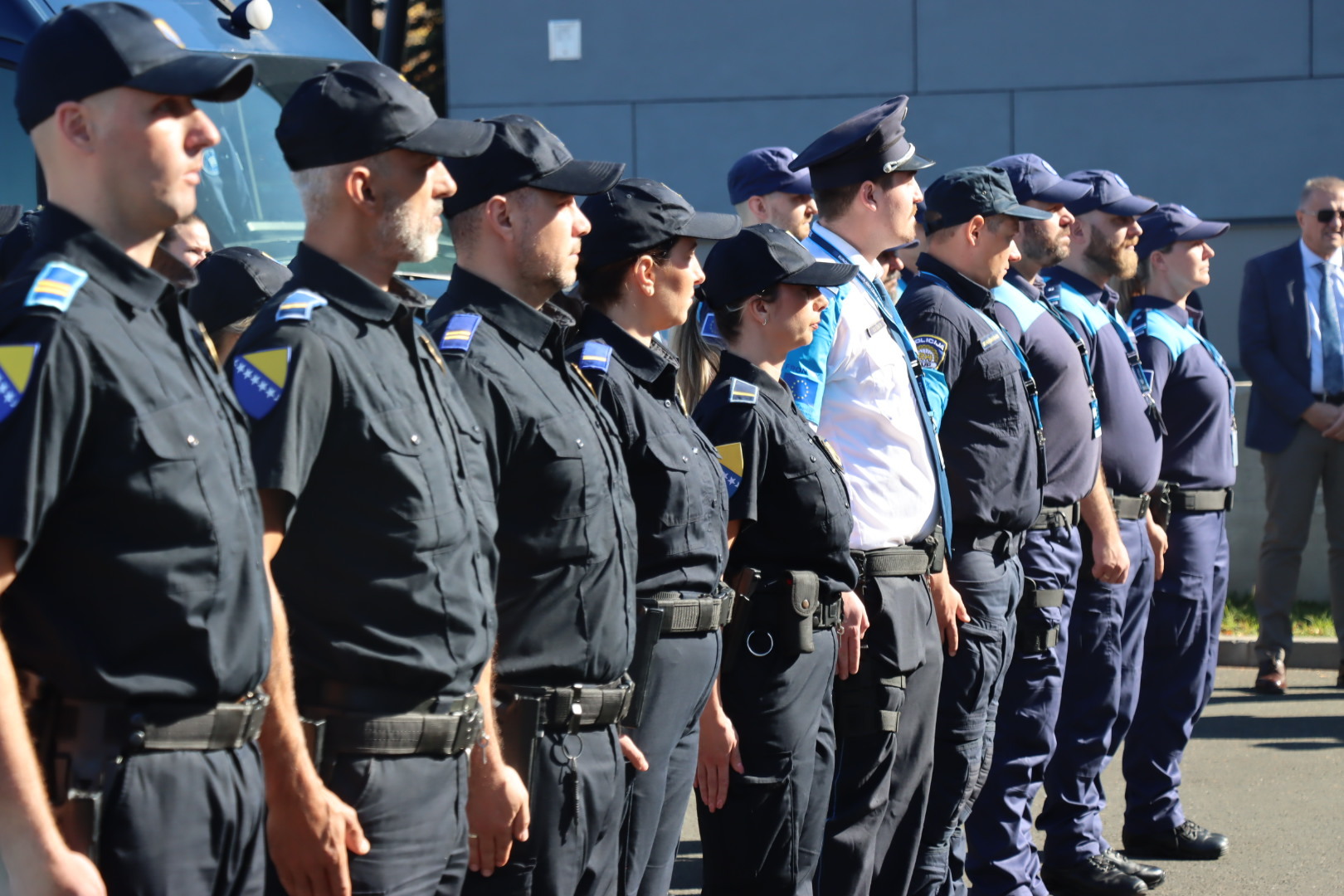 Policajci u uniformama EU: Frontex stigao na granice BiH! - slika 1