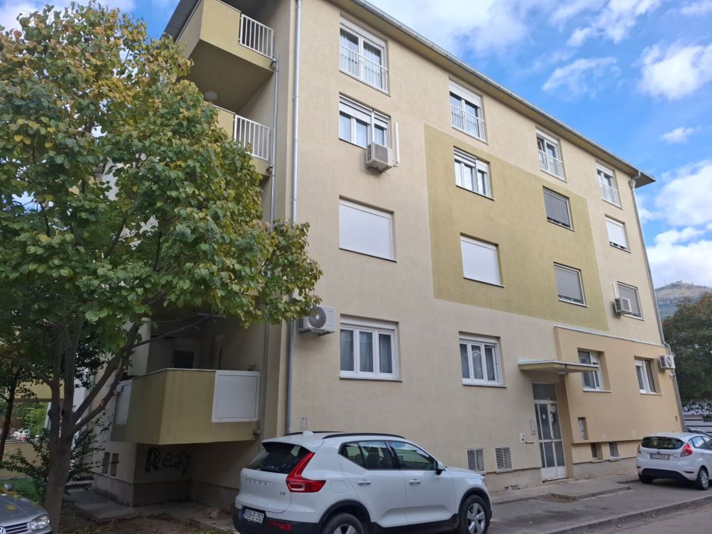 Mostar: Kako je za stan prodat grad - slika 1