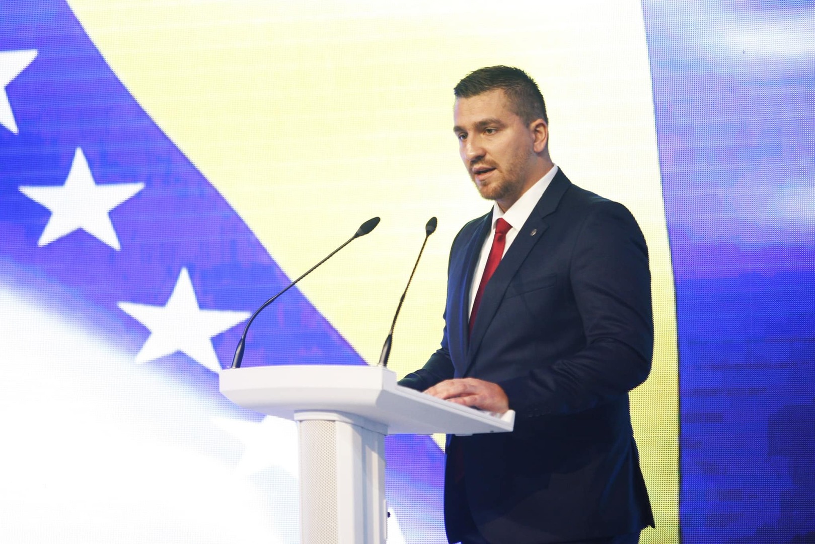 Sin Kemala Ademovića i još sedam zastupnika i vijećnika napustili Narod i pravdu - slika 1