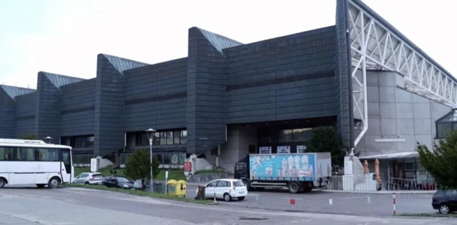 Zbog utakmice Eurolige u Zetri zatvaraju se okolni objekti i uvode stroge sigurnosne mjere - slika 1