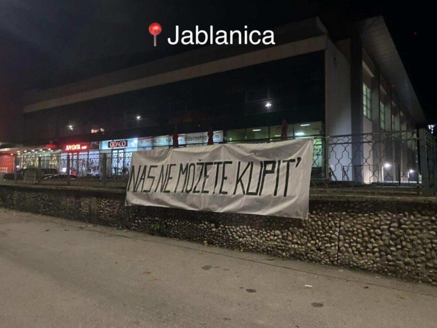 BH Fanaticosi istakli parole protiv saveza širom BiH - slika 4