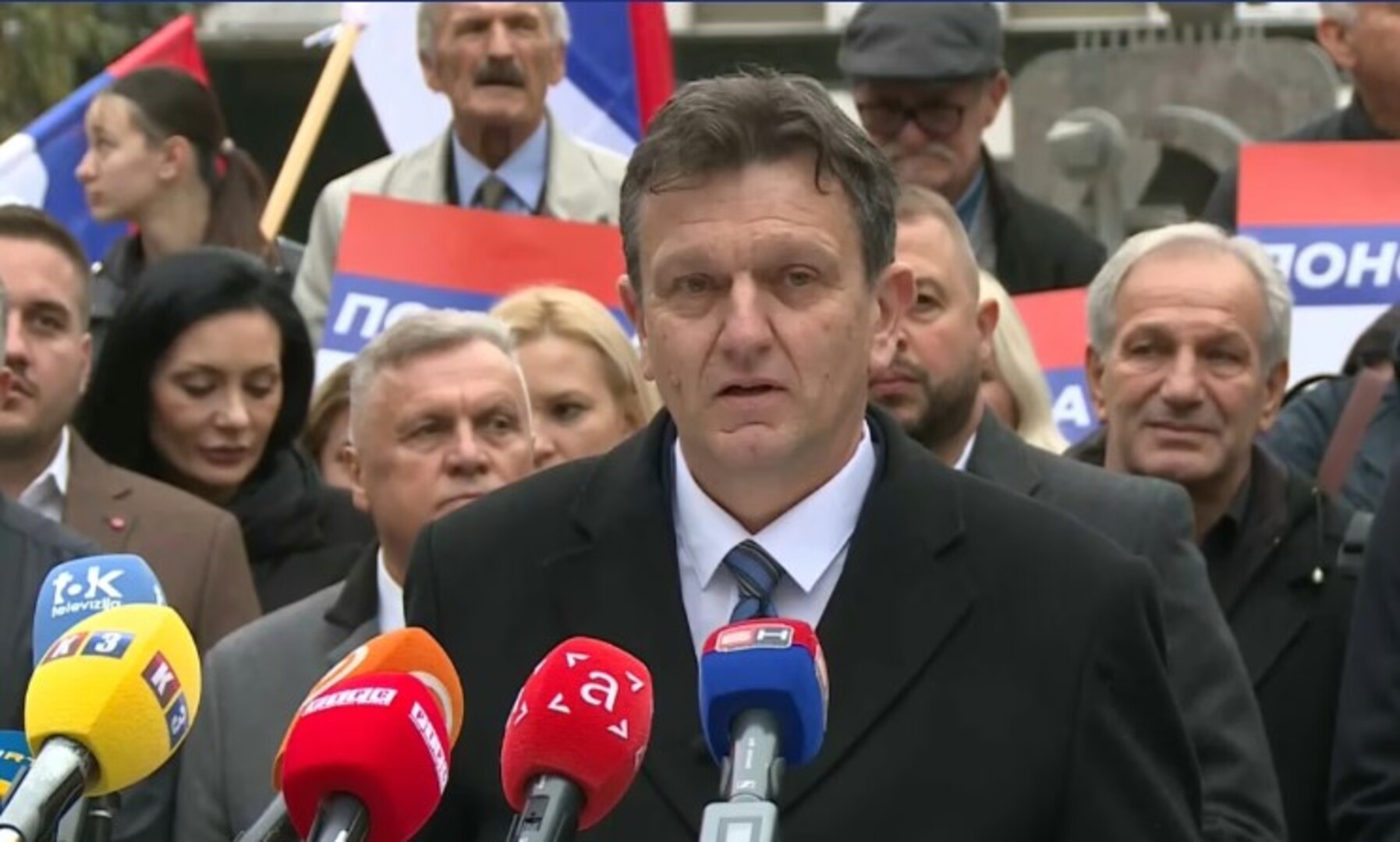 Izbori u Rs: Dva Dodika, jedan Blanuša i ostali - slika 1