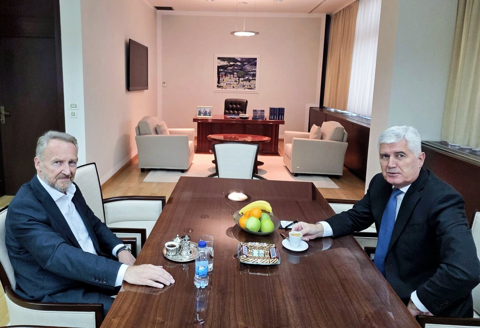Za Izetbegovića kahva, za Čovića – kava - slika 1
