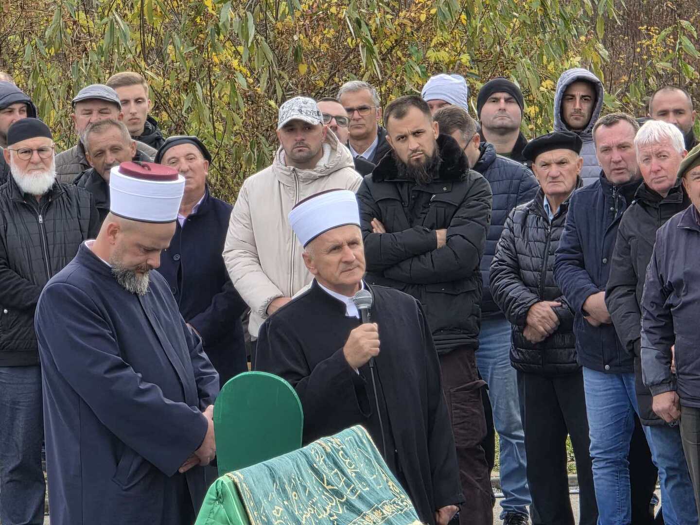 Klanjana dženaza svirepo ubijenoj Aldini Jahić - slika 1