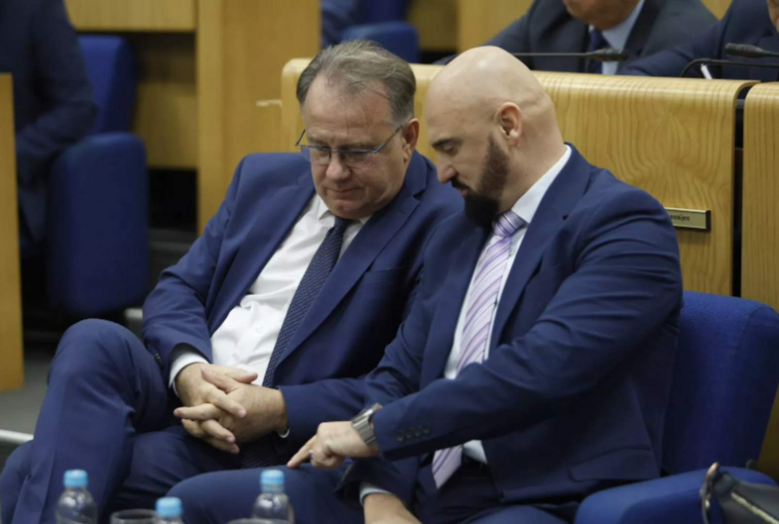 Onemogućili raspravu o ‘spengavanju’, pa Nikšić glumio odlučnost - slika 1