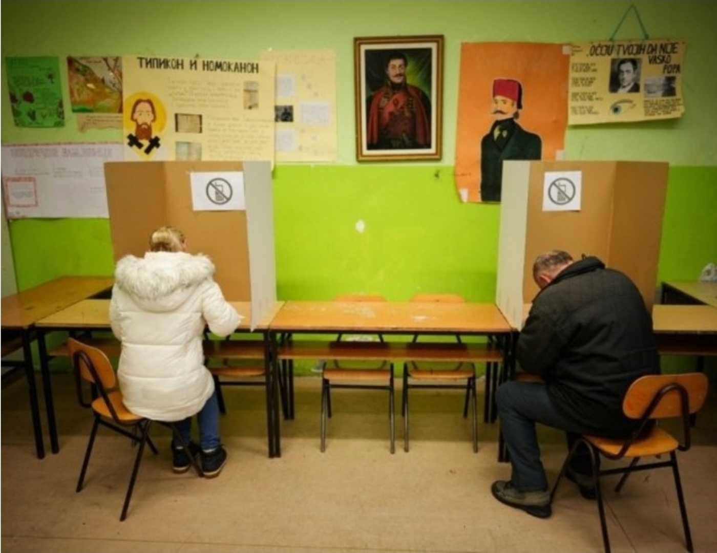 CIK BiH: Izlaznost do 11.00 sati 9,76 posto - slika 1
