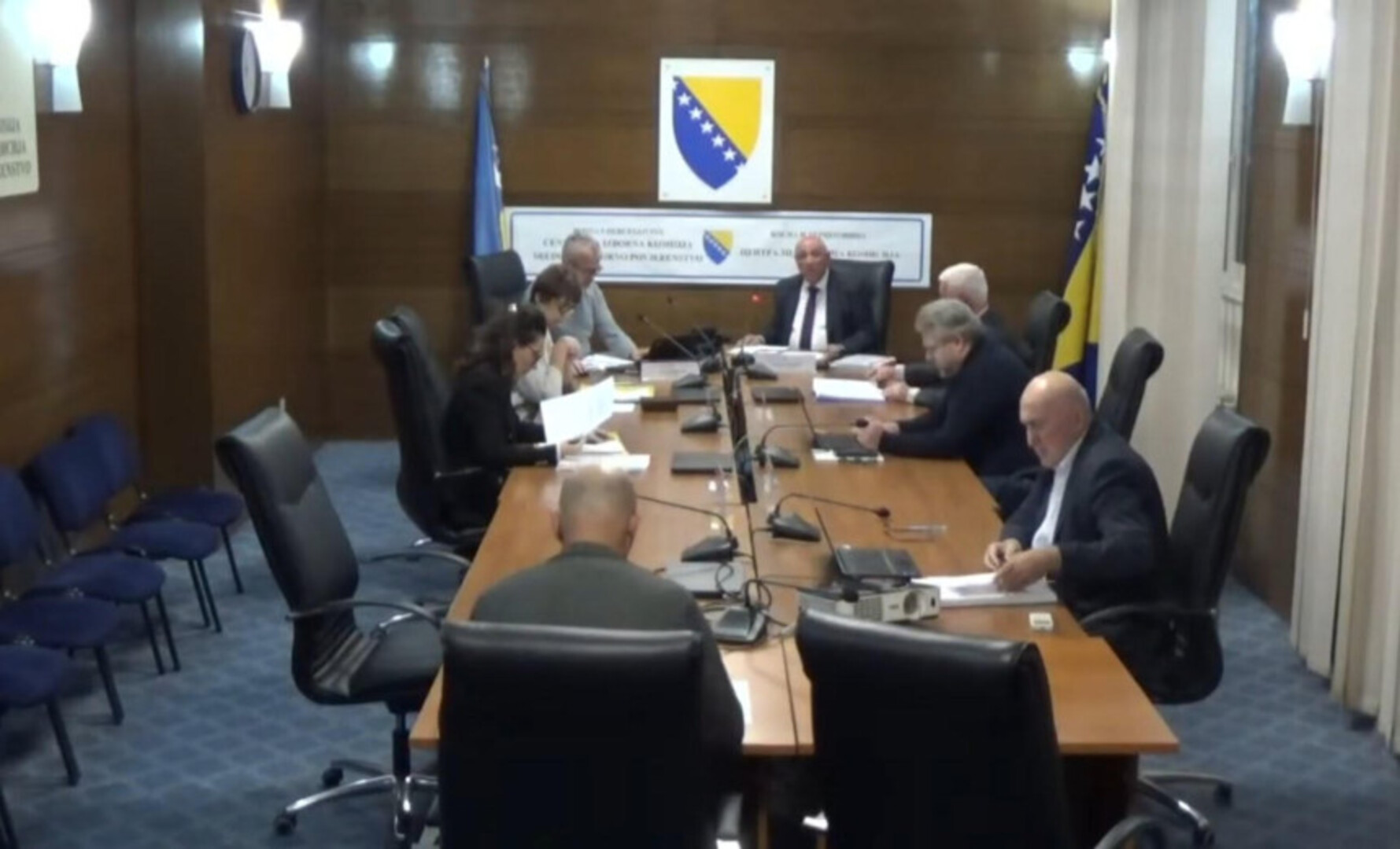 Tri novčane kazne za SNSD i Karana - slika 1