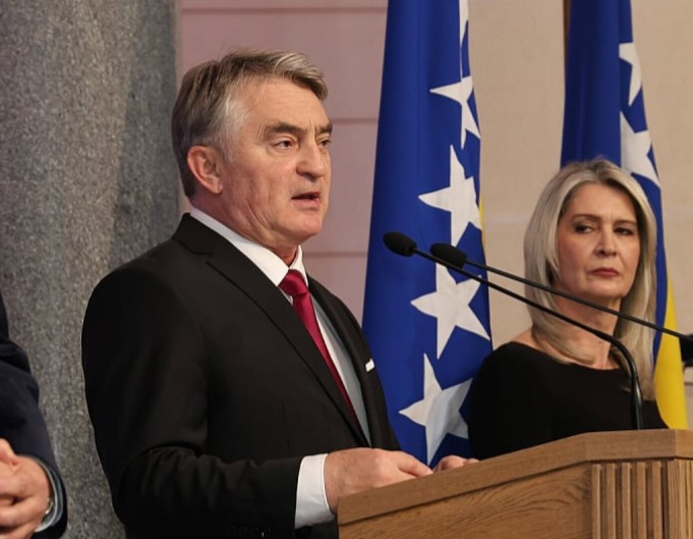 Komšić: Ostanimo vjerni BiH, ovdje se neće stvarati tri različita entiteta - slika 1