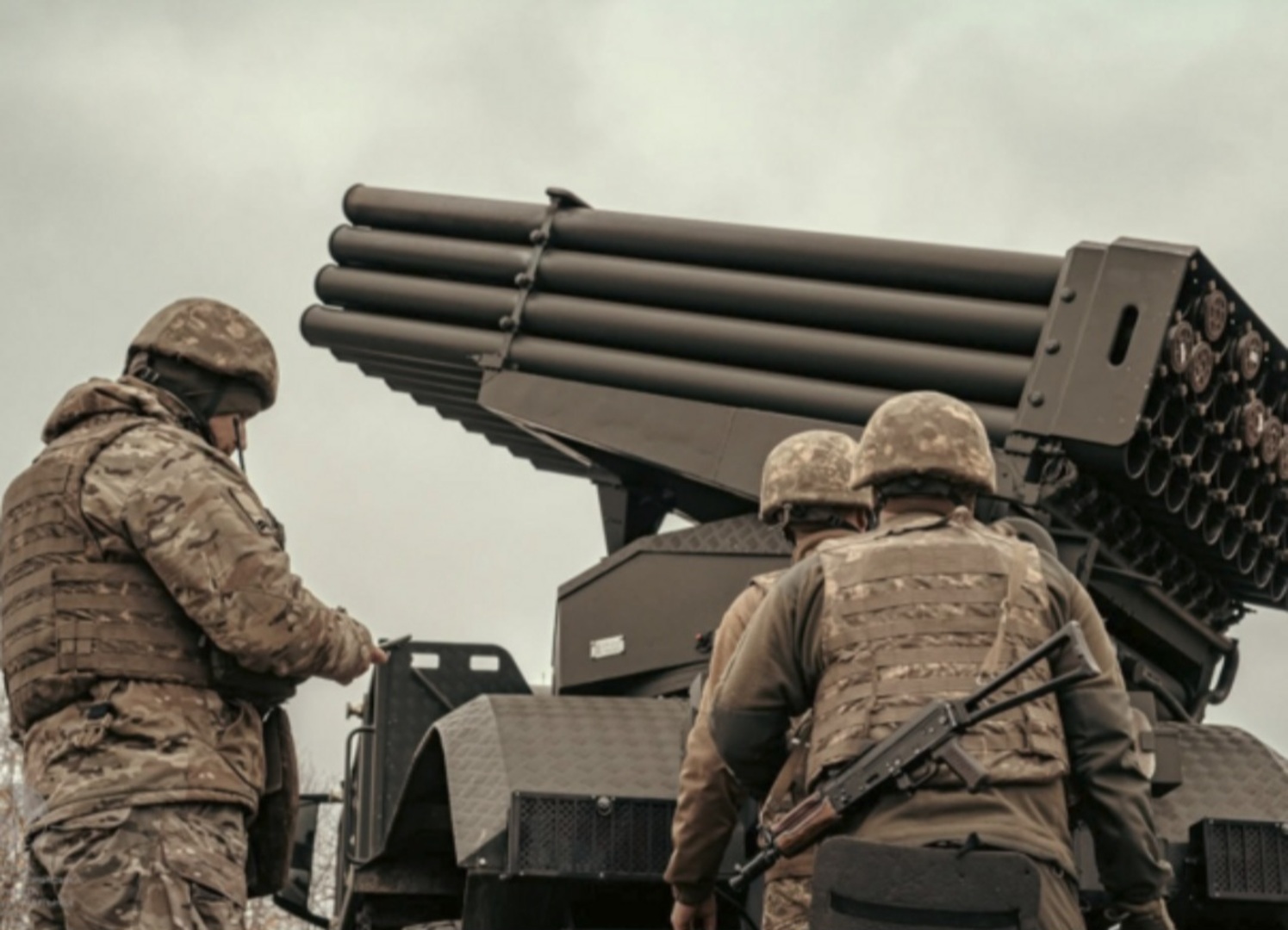 Masovni napad na Ukrajinu, lansirana 653 drona i 51 raketa - slika 1