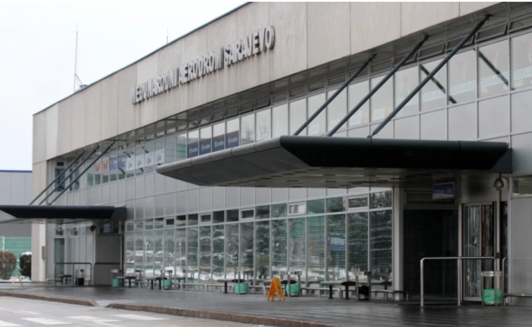 Kriza na aerodromu Sarajevo; ministar Škobić: Sve je zakonito dok se ne proglasi nezakonitim - slika 1