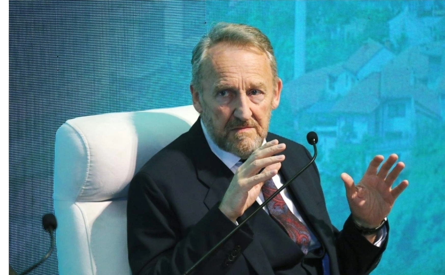 Izetbegović: Moramo otvoriti oči našem narodu, to nije stvar ponosa već opstanka - slika 1