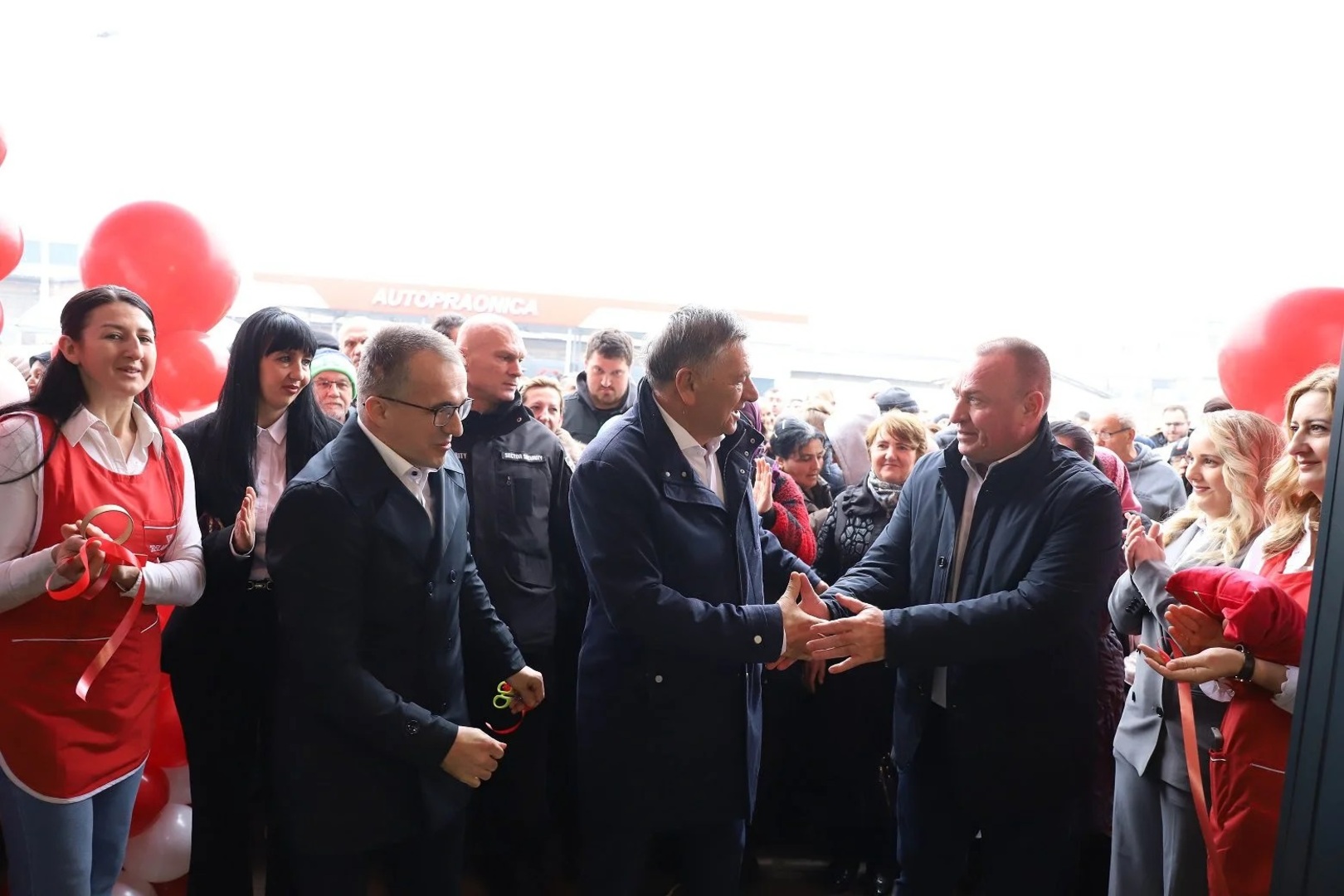 Gradonačelnik Kasumović otvorio objekat sa 200 radnih mjesta - slika 1