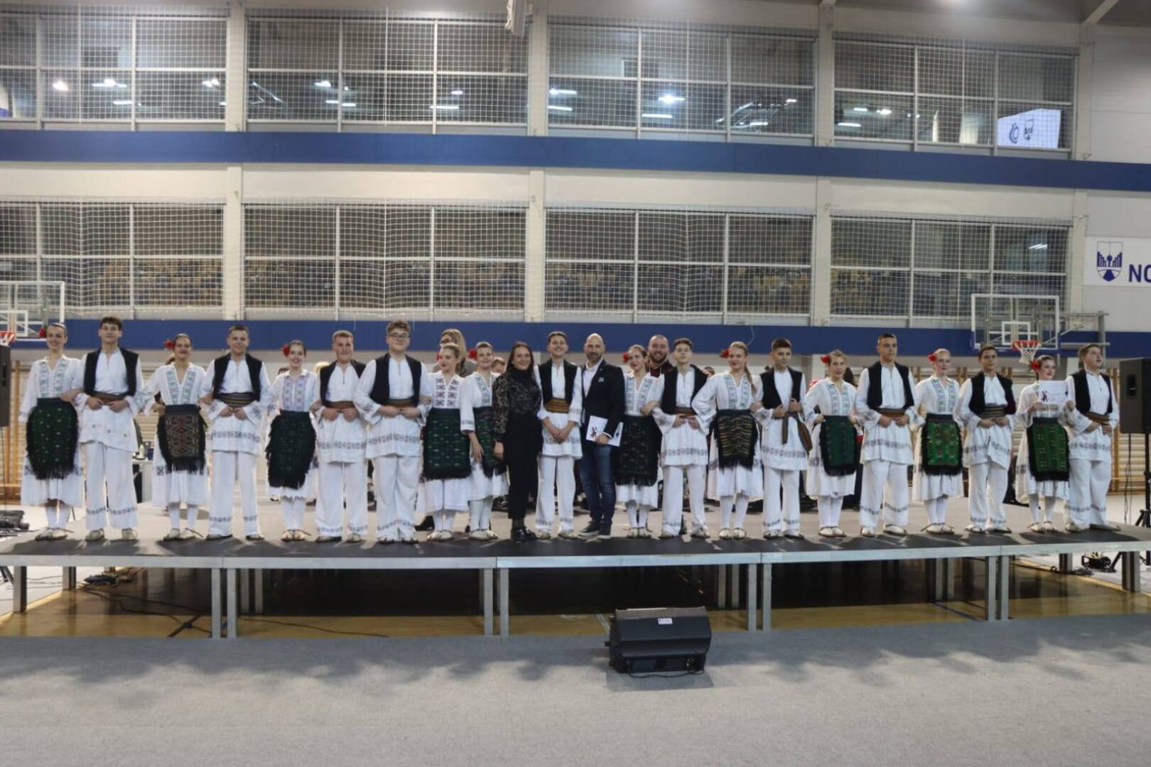 Smotra folklora i plesa okupila oko 400 djece u Novom Sarajevu - slika 1
