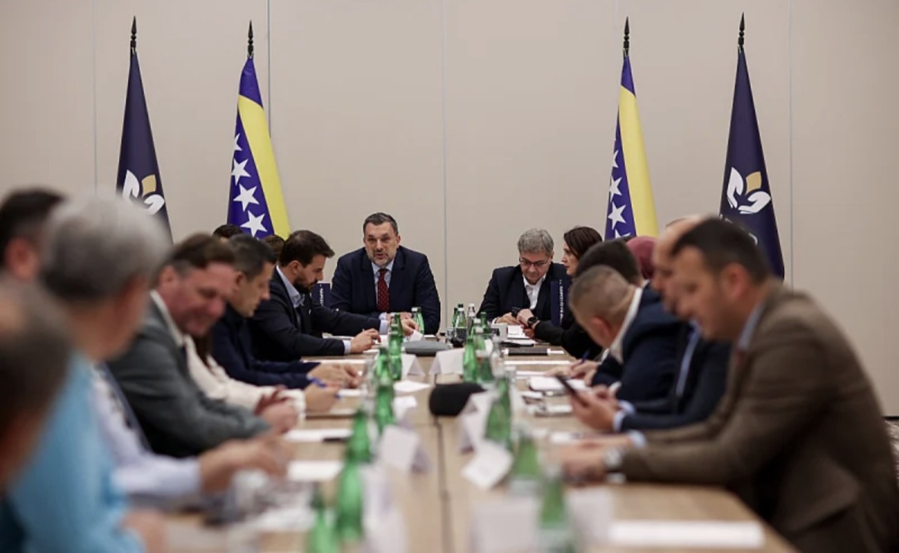 NiP: Tražimo punu implementaciju presude Miloradu Dodiku i brisanje iz registra - slika 1
