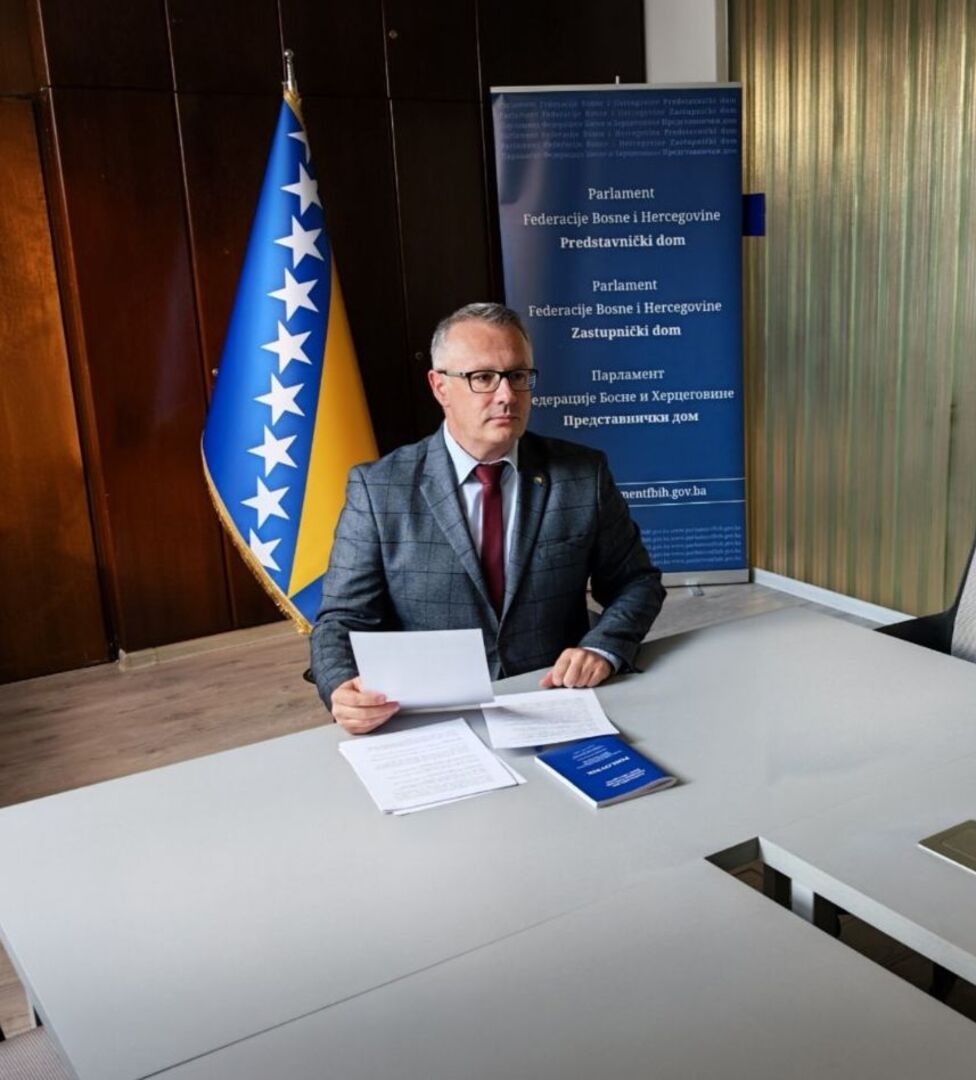 Kajan traži inspekcijski nadzor nad spomenikom u Mostaru - slika 1