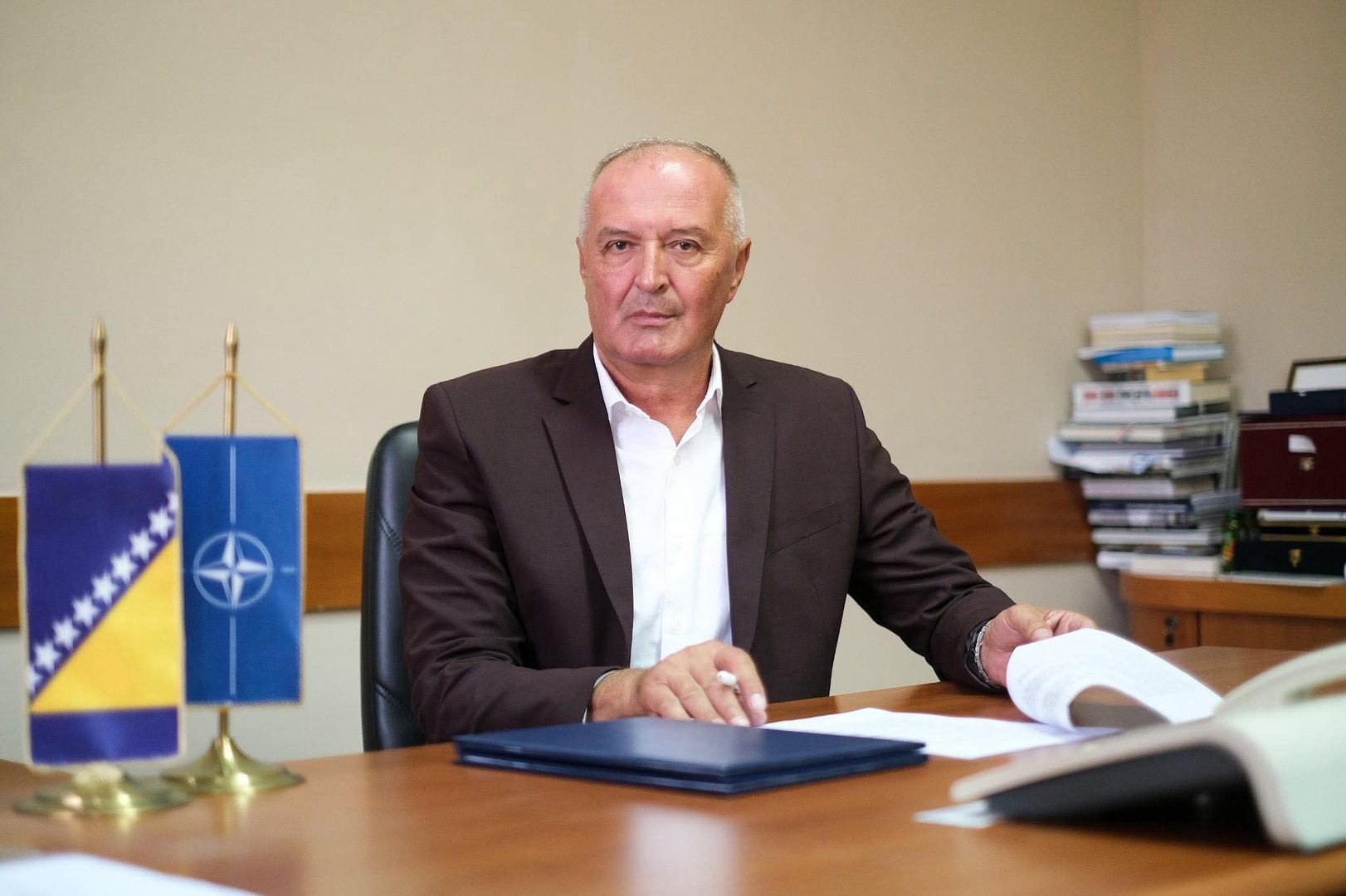 Helez: Neka vam Božić donese mir, zdravlje, porodičnu radost i nadu, te ojača... - slika 1
