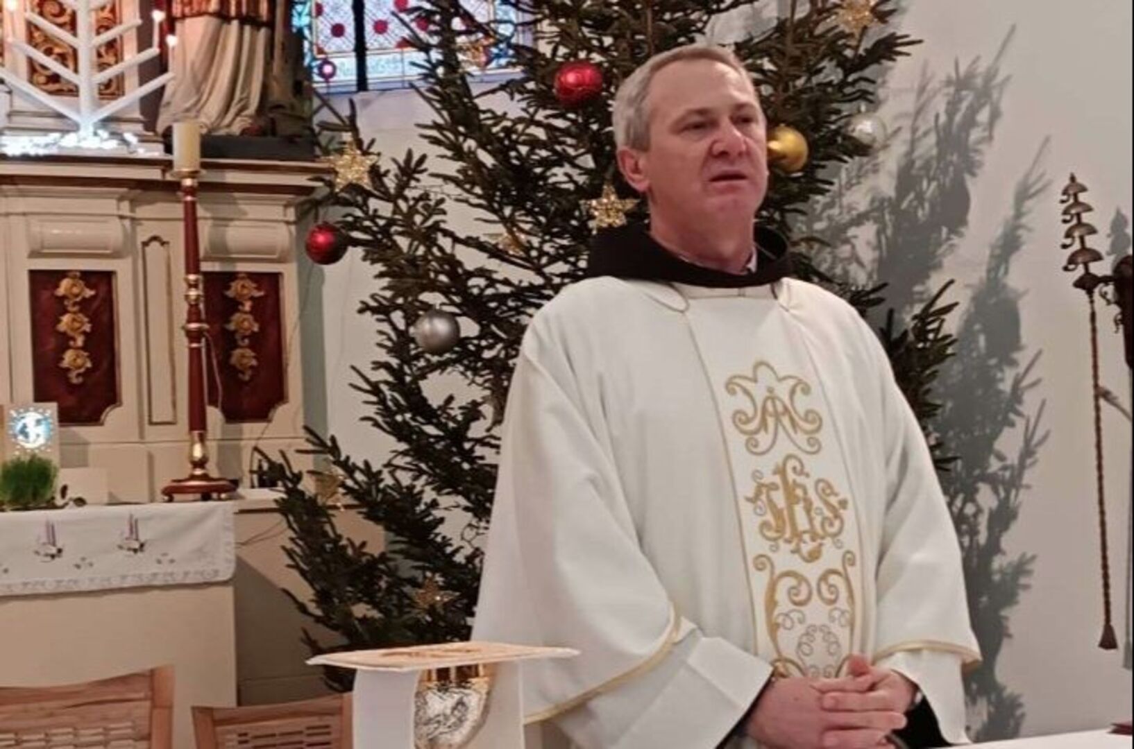 Zenički katolici služenjem misa u svih pet župa slave ovogodišnji Božić - slika 1