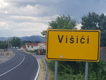 Rijedak politički presedan u BiH: U istom selu pet gradskih vijećnika 