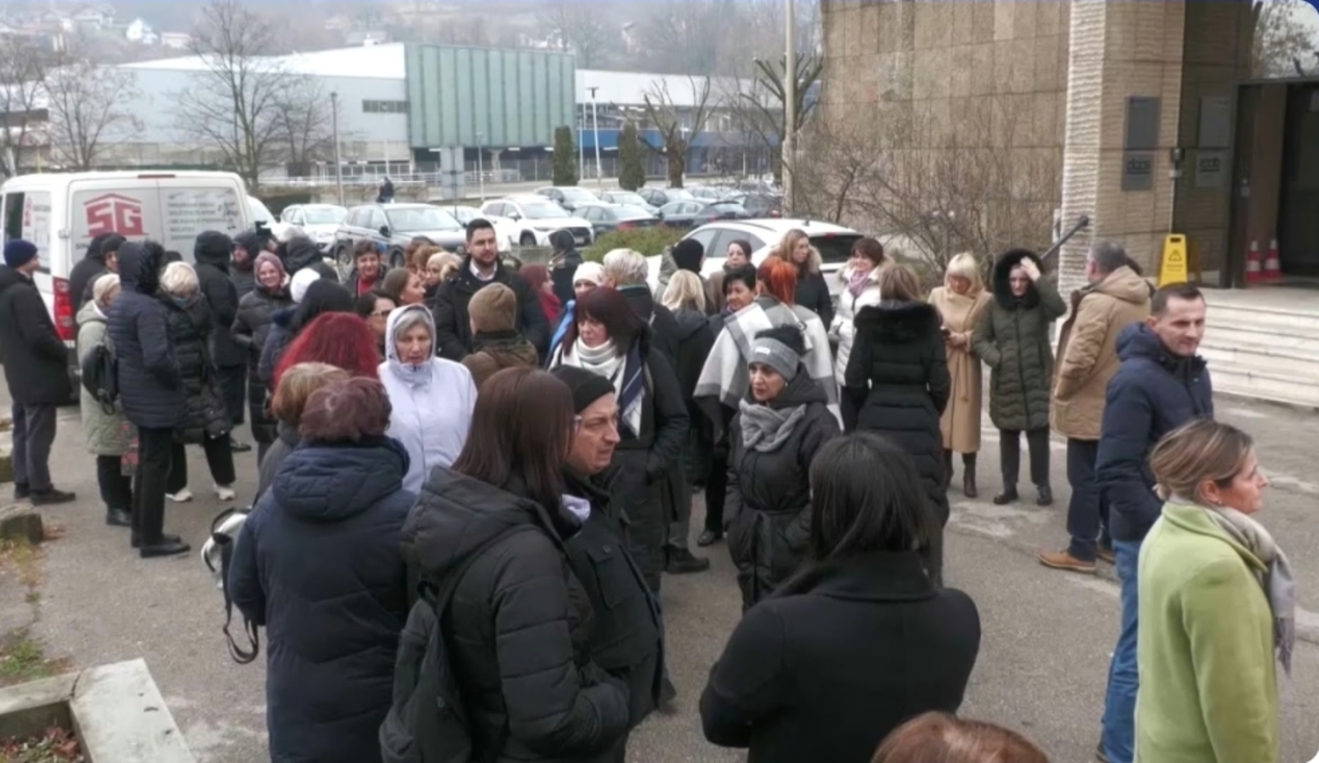 Pravosudni radnici u TK već 26 dana u štrajku: Uposlenicima prijeti obustava plata - slika 1