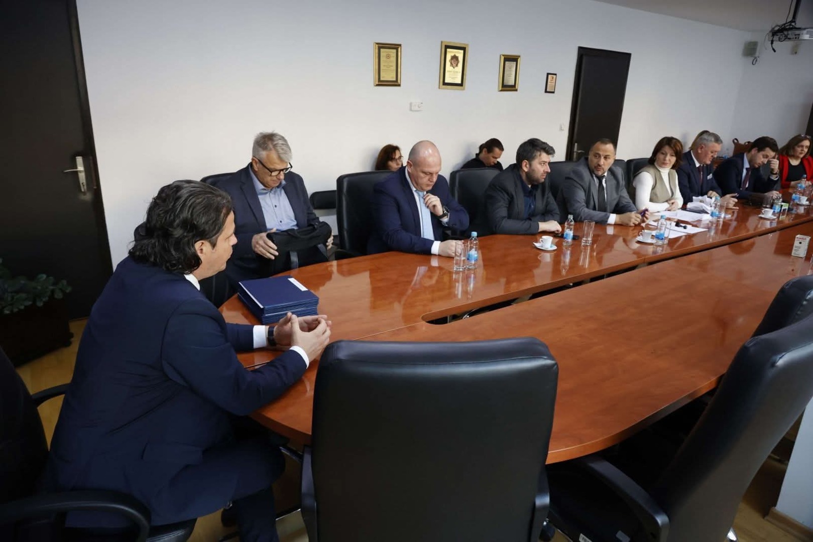 Kraljević potpisao ugovore s kantonima o dodjeli 200 miliona KM podrške Vlade Federacije BiH - slika 1