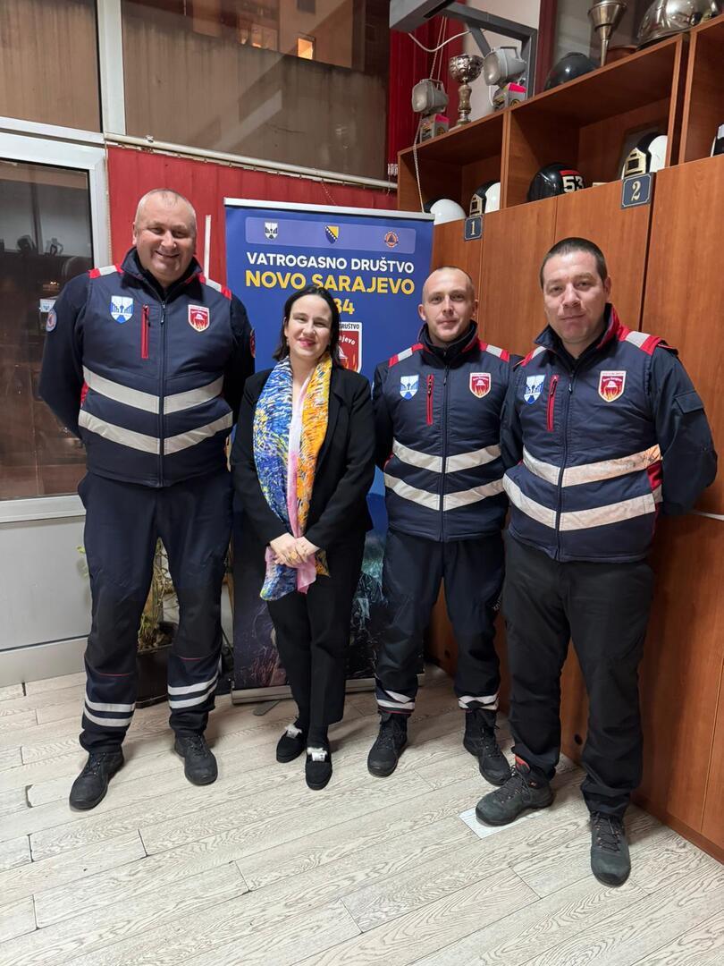 Benjamina Karić obišla dežurne službe u novogodišnjoj noći - slika 8