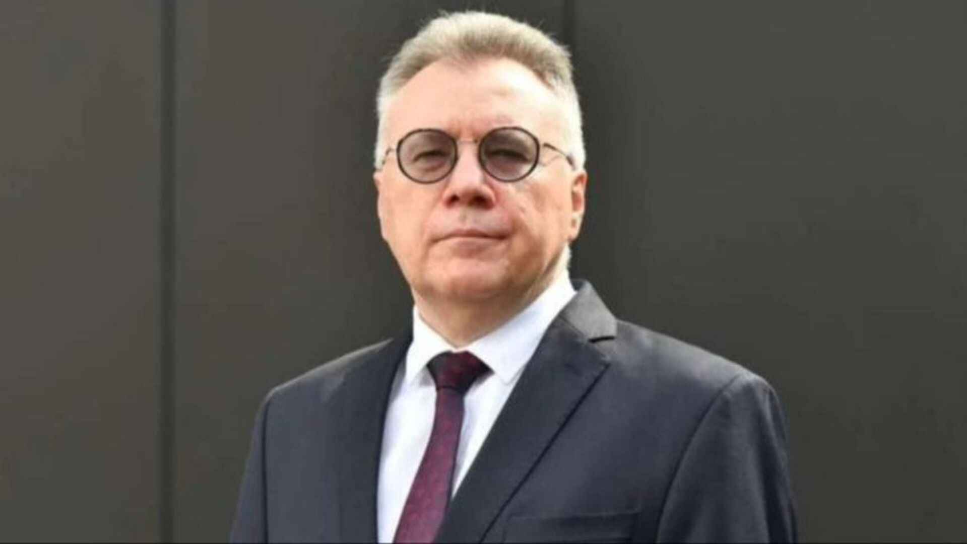 Kalabuhov: Nije normalno da BiH tri decenije bude pod protektoratom - slika 1