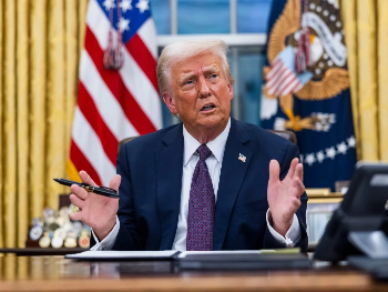Trumpov jacksonijanski mač