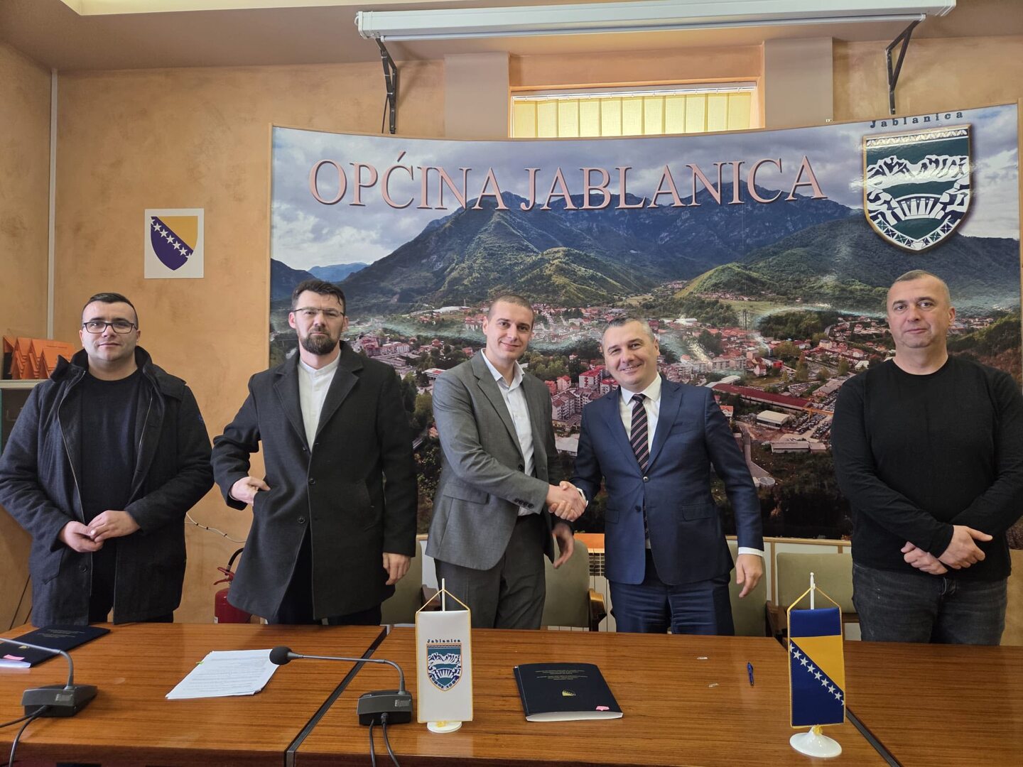 Potpisani ugovori o obnovi objekata u Jablanici - slika 1