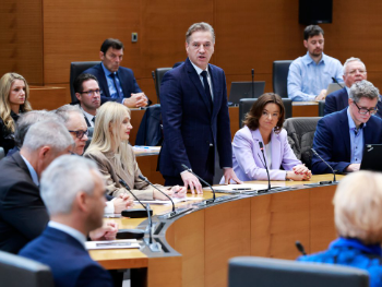 I Sloveniju potresa njihova afera "spengavanje"