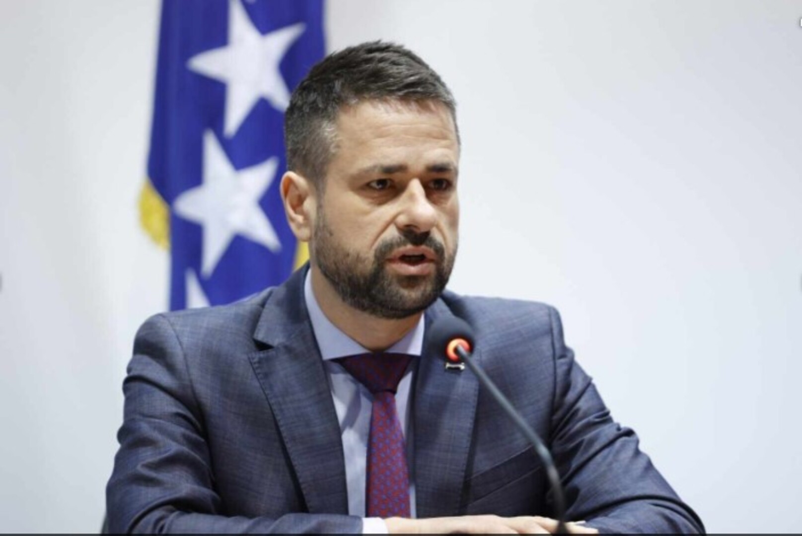 Komisija za budžer i finansije: O radu Uprave za indirektno oporezivanje i Ministarstva finansija BiH - slika 1