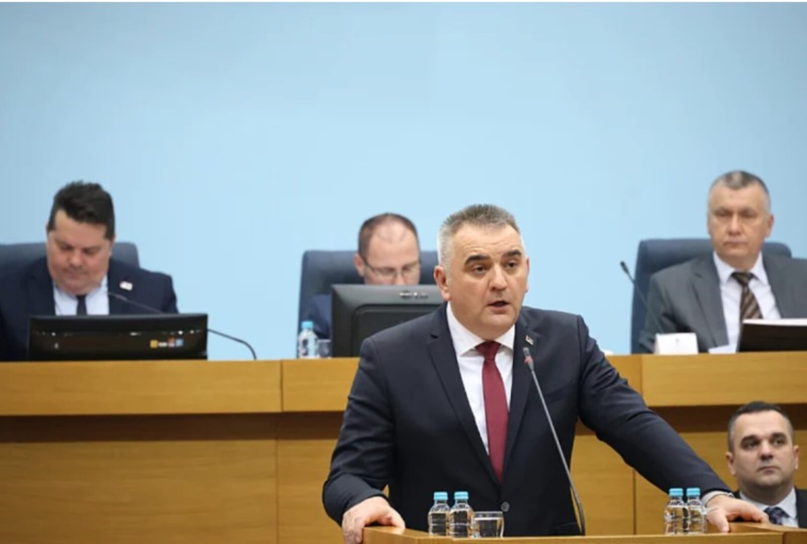 Delegat u Vijeću naroda Rs Dževad Mahmutović analizira: Neustavnost nije isto što i vitalni interes! - slika 1