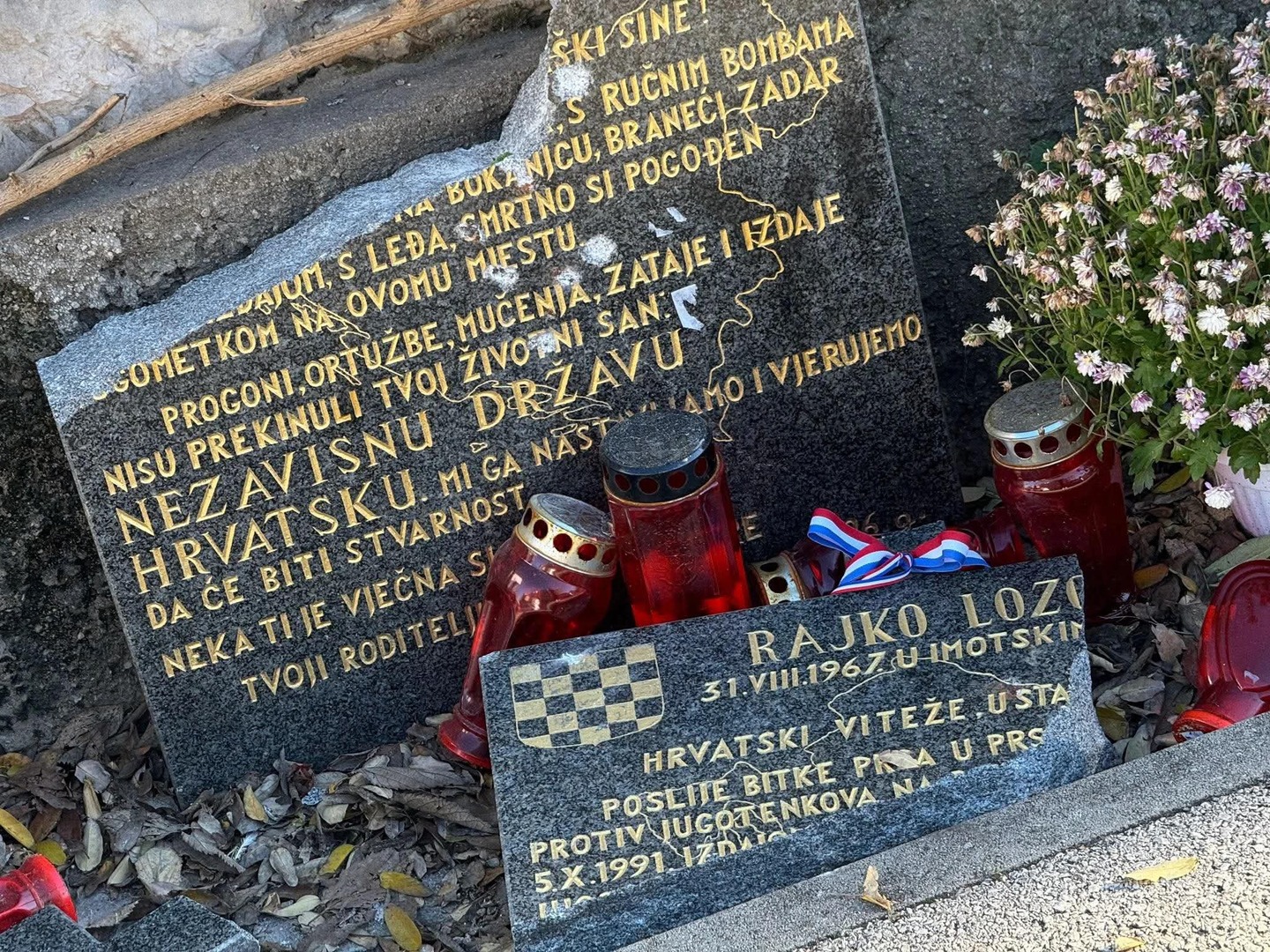 Uklonjena spomen-ploča branitelju na kojoj je pisalo "ustaški sin" - slika 1