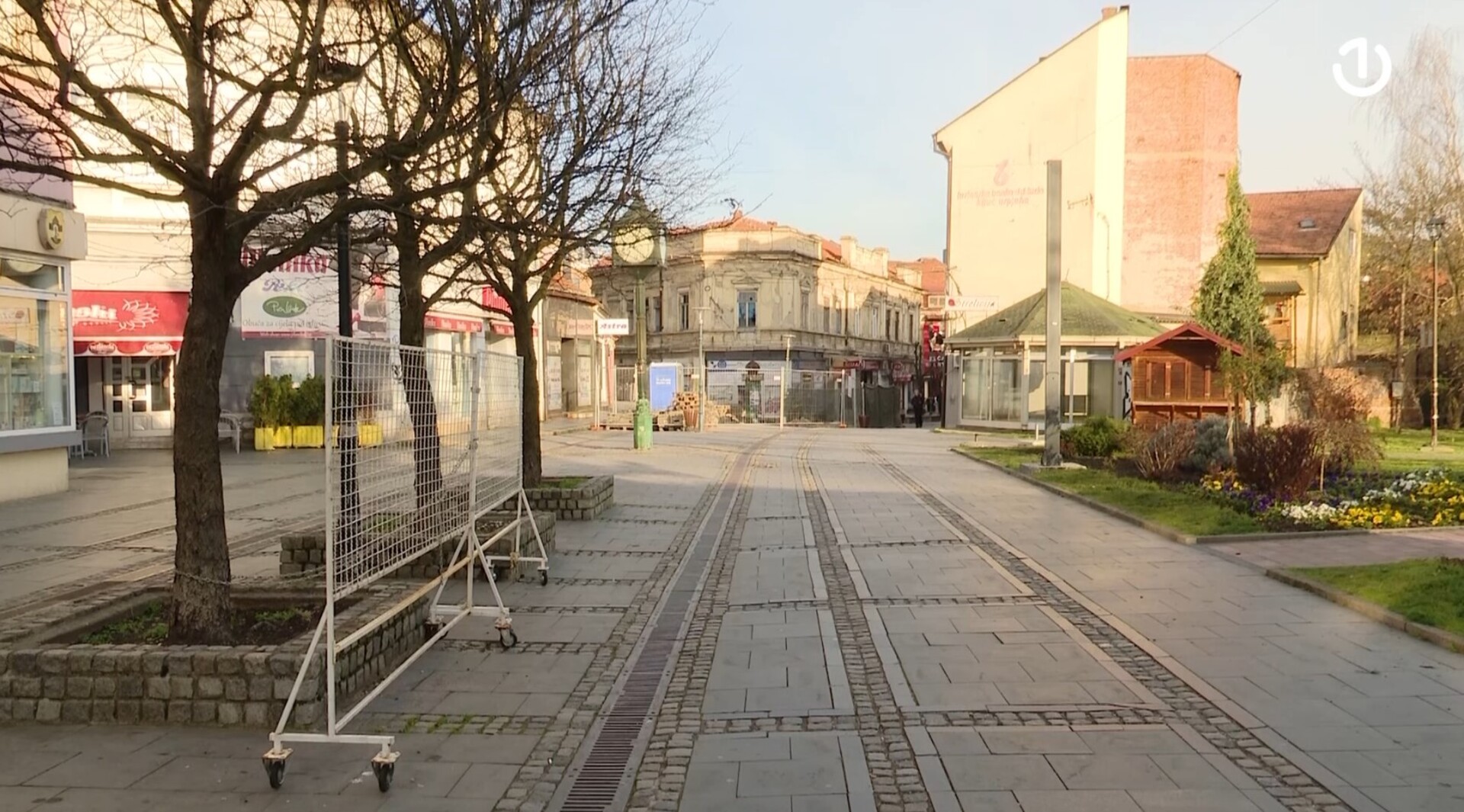 Razloga za protest nikada više, a ulice prazne - slika 1