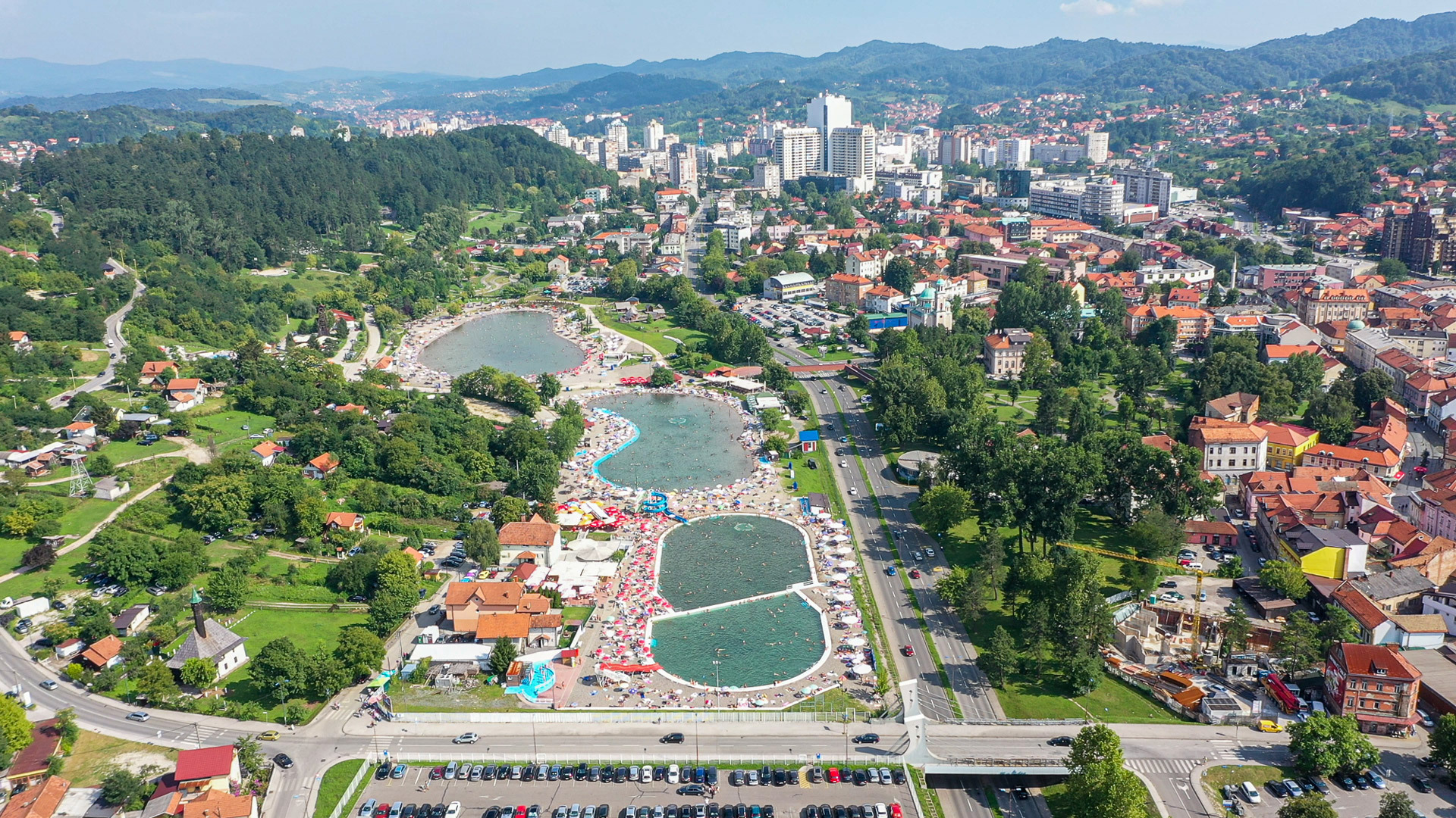 Tuzla "srezala" naknade: Za 1 KM pokreće se biznis - slika 1