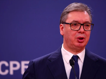 Vučić tvrdi da će Srbija na sljedećoj vojnoj paradi predstaviti hiljade naoružanih robota