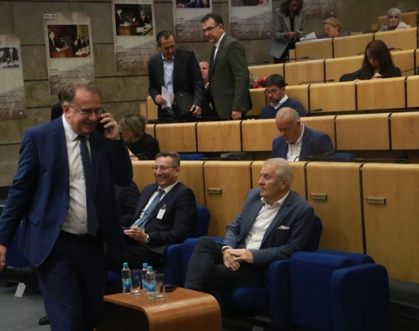 Revizije javnih preduzeća u ladicama - slika 1